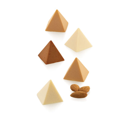 Mini pyramides desserts réalisées avec moule silicone Silikomart